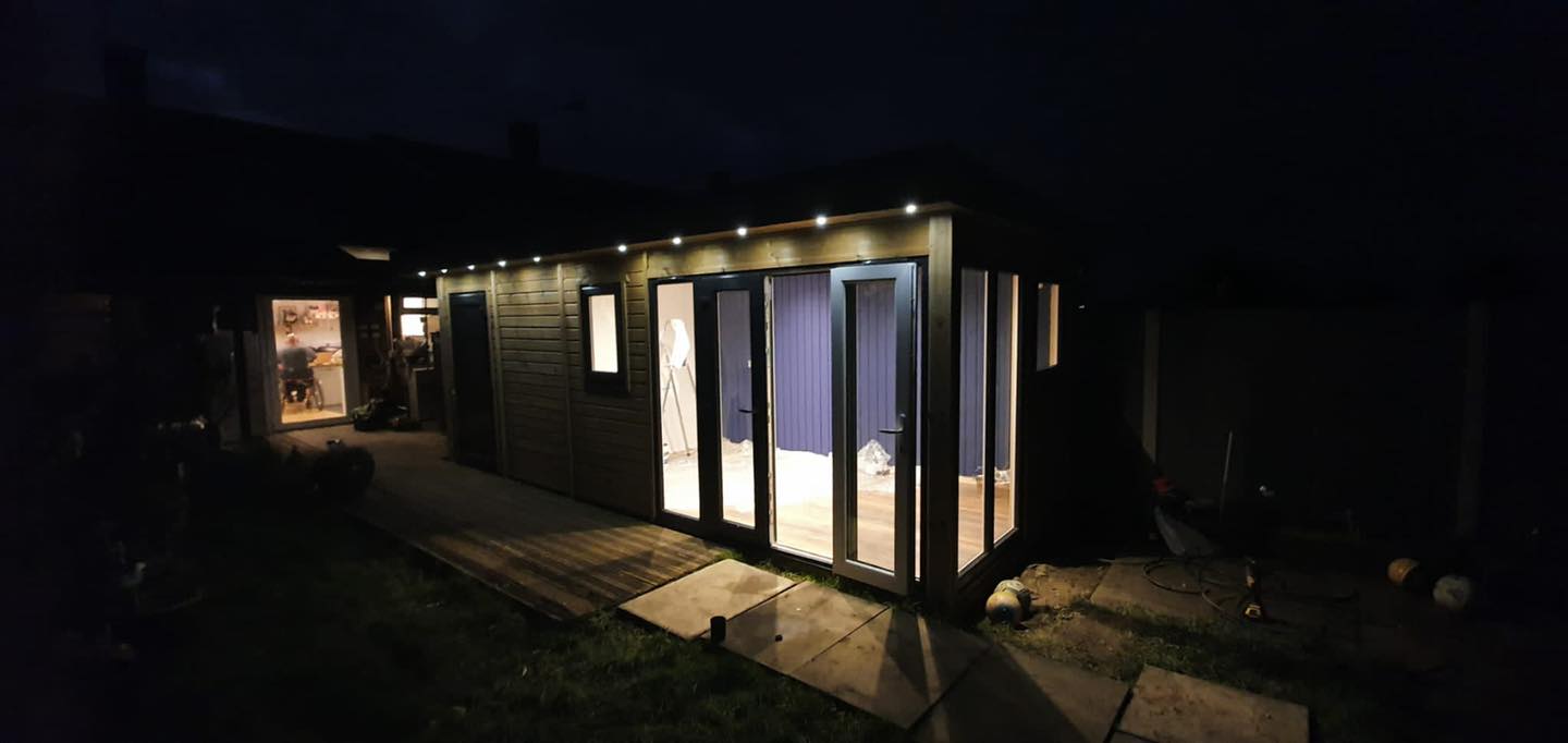 Garden room lighting 